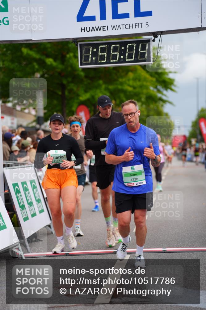 20.09.2026 - PSD Bank Halbmarathon LAZAROV Photography http://msf.ph/oto/10517786 20.09.2026 11:55:04 Ziel 1088, 1178, 1184, 1433, 3115, 4447, 4645, 4720 meine-sportfotos.de