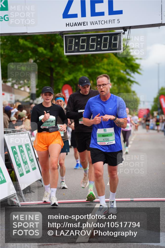 20.09.2026 - PSD Bank Halbmarathon LAZAROV Photography http://msf.ph/oto/10517794 20.09.2026 11:55:04 Ziel 1088, 1178, 1184, 1433, 3115, 4447, 4645, 4720 meine-sportfotos.de