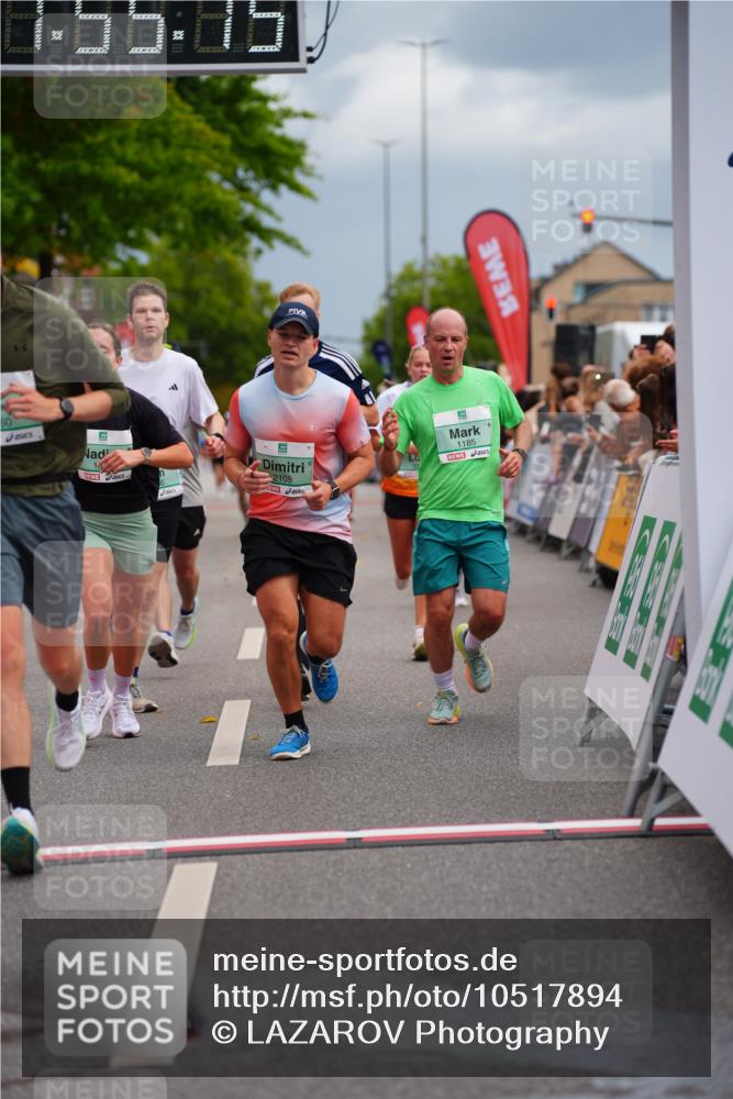 20.09.2026 - PSD Bank Halbmarathon LAZAROV Photography http://msf.ph/oto/10517894 20.09.2026 11:55:15 Ziel 1064, 1088, 1160, 1185, 1538, 1540, 1597, 2108, 3713, 3733, 4156, 4656 meine-sportfotos.de