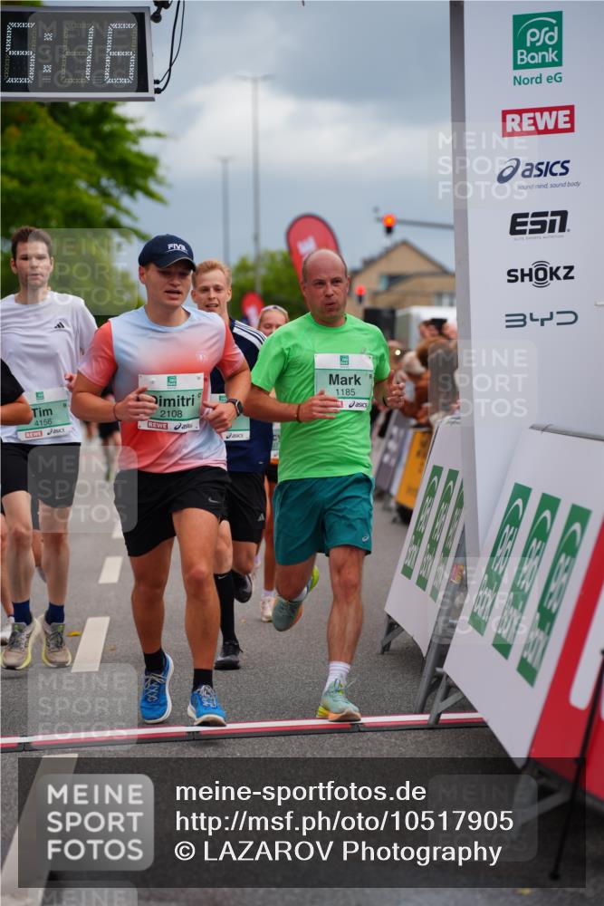 20.09.2026 - PSD Bank Halbmarathon LAZAROV Photography http://msf.ph/oto/10517905 20.09.2026 11:55:15 Ziel 1064, 1088, 1160, 1185, 1538, 1540, 1597, 2108, 3713, 3733, 4156, 4656 meine-sportfotos.de