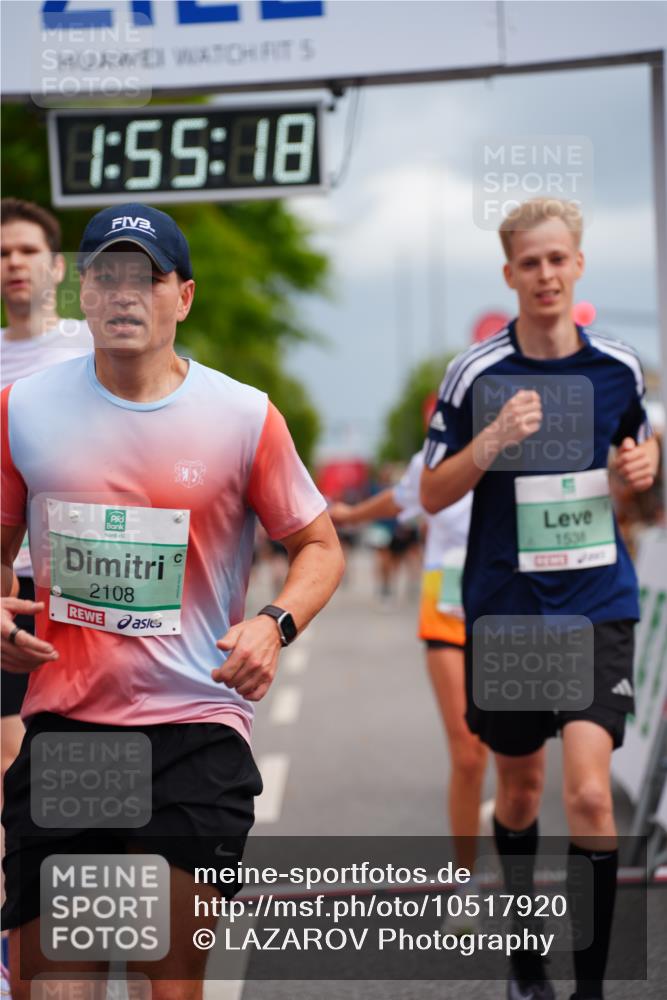 20.09.2026 - PSD Bank Halbmarathon LAZAROV Photography http://msf.ph/oto/10517920 20.09.2026 11:55:17 Ziel 1064, 1160, 1185, 1538, 1540, 1597, 2108, 3713, 3733, 4156, 4656 meine-sportfotos.de