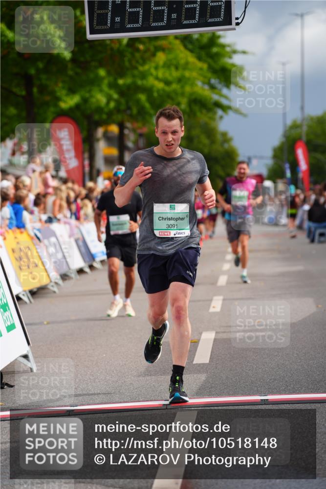 20.09.2026 - PSD Bank Halbmarathon LAZAROV Photography http://msf.ph/oto/10518148 20.09.2026 11:55:39 Ziel 1277, 2015, 3028, 3091, 3898, 4039, 4731 meine-sportfotos.de