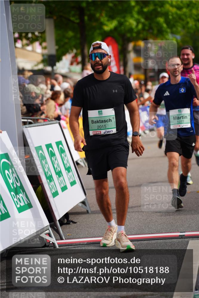 20.09.2026 - PSD Bank Halbmarathon LAZAROV Photography http://msf.ph/oto/10518188 20.09.2026 11:55:42 Ziel 1277, 1826, 2015, 3028, 3091, 4039, 4731 meine-sportfotos.de