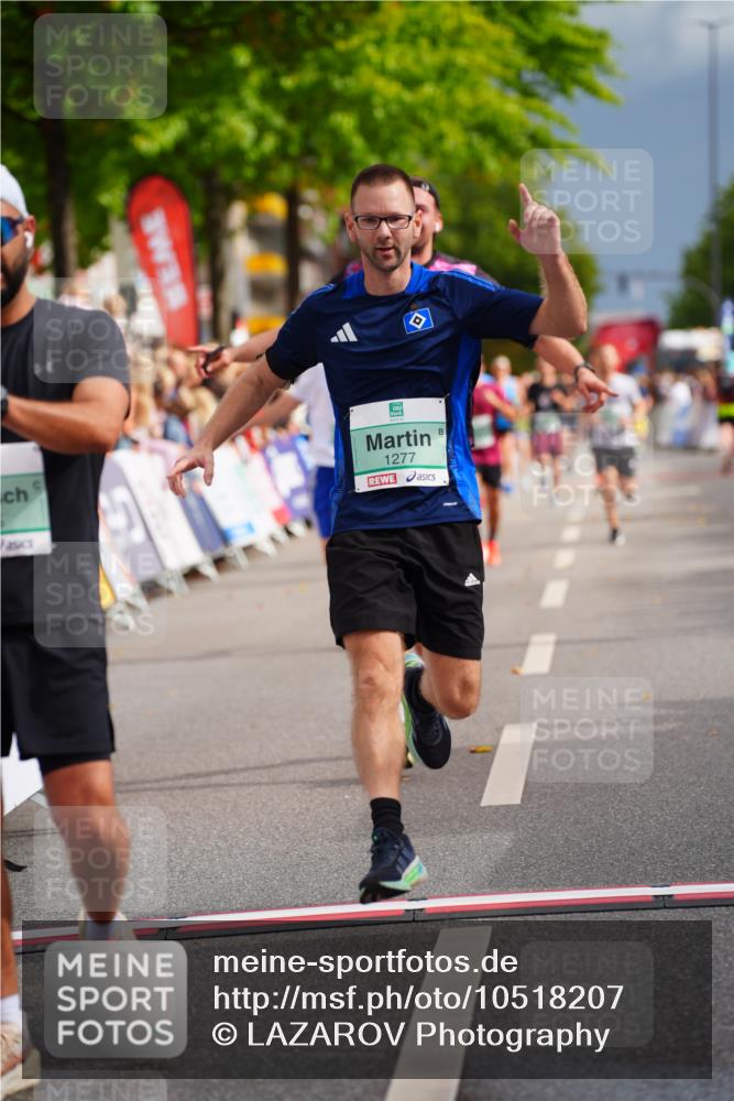 20.09.2026 - PSD Bank Halbmarathon LAZAROV Photography http://msf.ph/oto/10518207 20.09.2026 11:55:42 Ziel 1277, 1826, 2015, 3028, 3091, 4039, 4731 meine-sportfotos.de