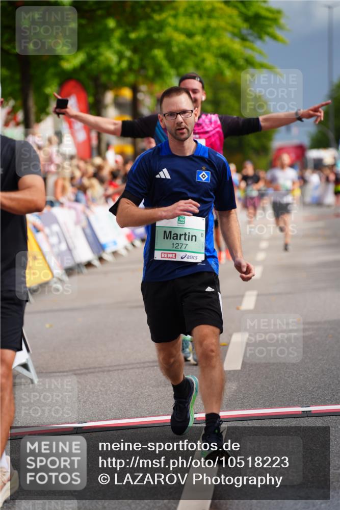 20.09.2026 - PSD Bank Halbmarathon LAZAROV Photography http://msf.ph/oto/10518223 20.09.2026 11:55:42 Ziel 1277, 1826, 2015, 3028, 3091, 4039, 4731 meine-sportfotos.de