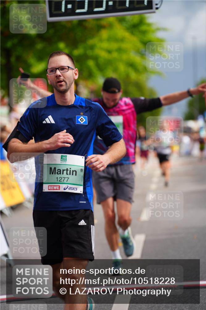 20.09.2026 - PSD Bank Halbmarathon LAZAROV Photography http://msf.ph/oto/10518228 20.09.2026 11:55:43 Ziel 1277, 1354, 1826, 2015, 3028, 3091, 4039, 4731 meine-sportfotos.de