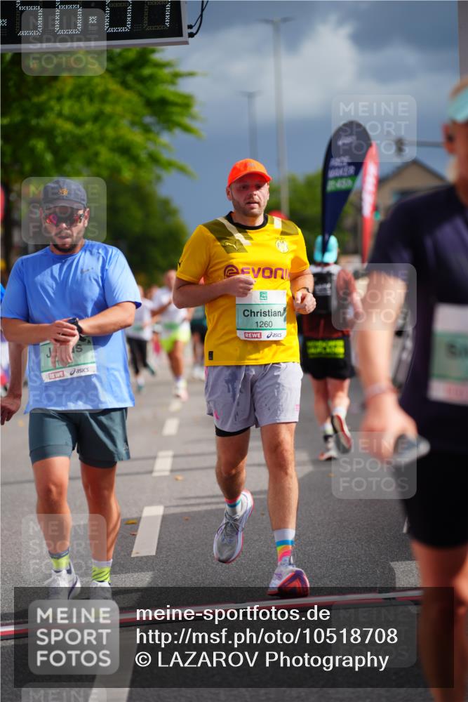20.09.2026 - PSD Bank Halbmarathon LAZAROV Photography http://msf.ph/oto/10518708 20.09.2026 11:56:06 Ziel 1118, 1260, 1484, 1872, 1887, 1900, 2067, 3012, 3284, 3401, 3634, 3757, 4041, 4341, 4716 meine-sportfotos.de