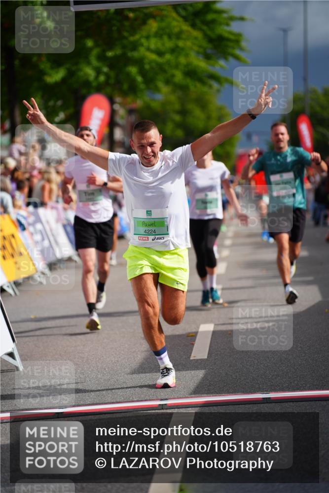 20.09.2026 - PSD Bank Halbmarathon LAZAROV Photography http://msf.ph/oto/10518763 20.09.2026 11:56:12 Ziel 1260, 1272, 1872, 1887, 3441, 3757, 3932, 4041, 4224, 4341, 4716 meine-sportfotos.de