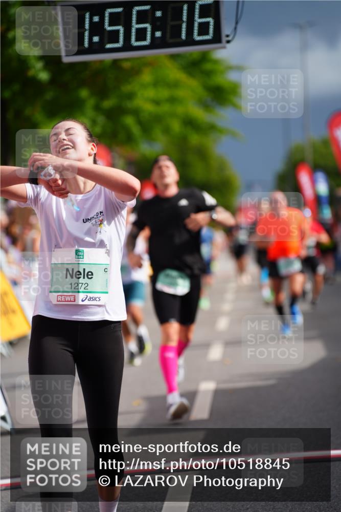 20.09.2026 - PSD Bank Halbmarathon LAZAROV Photography http://msf.ph/oto/10518845 20.09.2026 11:56:16 Ziel 1183, 1272, 1541, 1872, 2955, 3441, 3872, 3932, 4224 meine-sportfotos.de