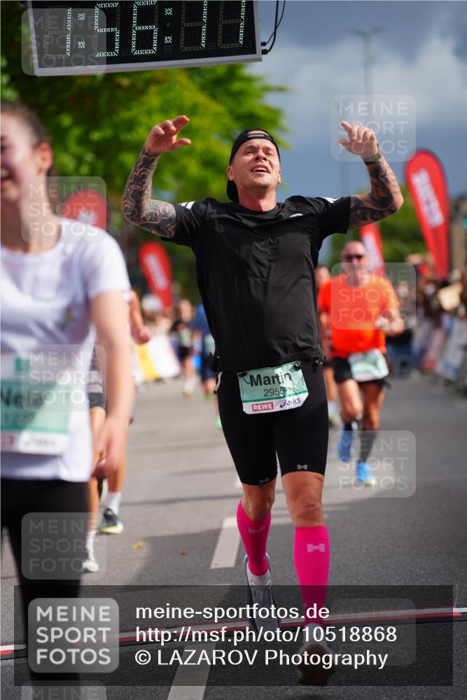 20.09.2026 - PSD Bank Halbmarathon LAZAROV Photography http://msf.ph/oto/10518868 20.09.2026 11:56:17 Ziel 1183, 1272, 1541, 1620, 1872, 2955, 3441, 3872, 3932, 4224 meine-sportfotos.de