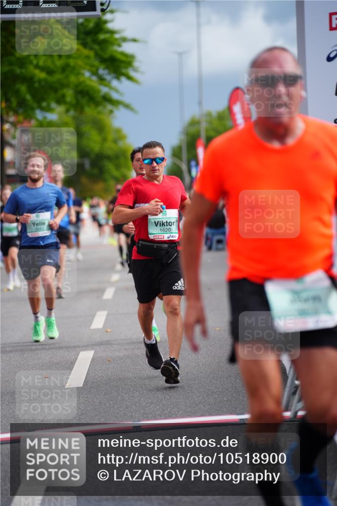 20.09.2026 - PSD Bank Halbmarathon LAZAROV Photography http://msf.ph/oto/10518900 20.09.2026 11:56:20 Ziel 1183, 1272, 1426, 1541, 1620, 2955, 3441, 3593, 3872, 3932, 3943, 4224 meine-sportfotos.de
