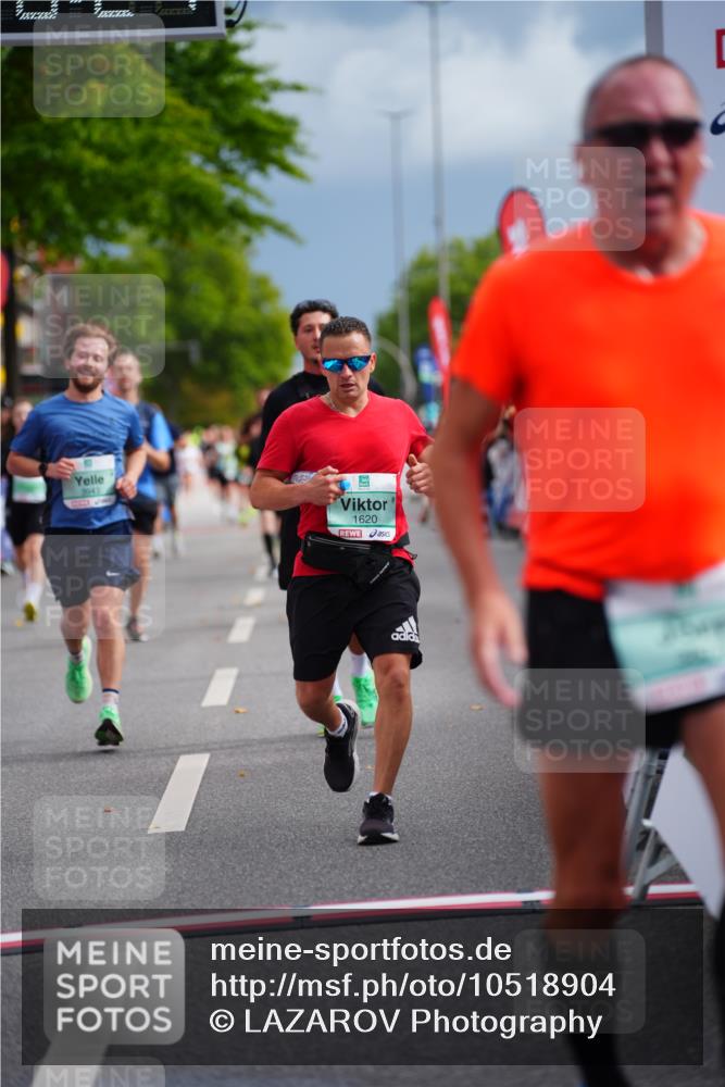 20.09.2026 - PSD Bank Halbmarathon LAZAROV Photography http://msf.ph/oto/10518904 20.09.2026 11:56:20 Ziel 1183, 1272, 1426, 1541, 1620, 2955, 3441, 3593, 3872, 3932, 3943, 4224 meine-sportfotos.de