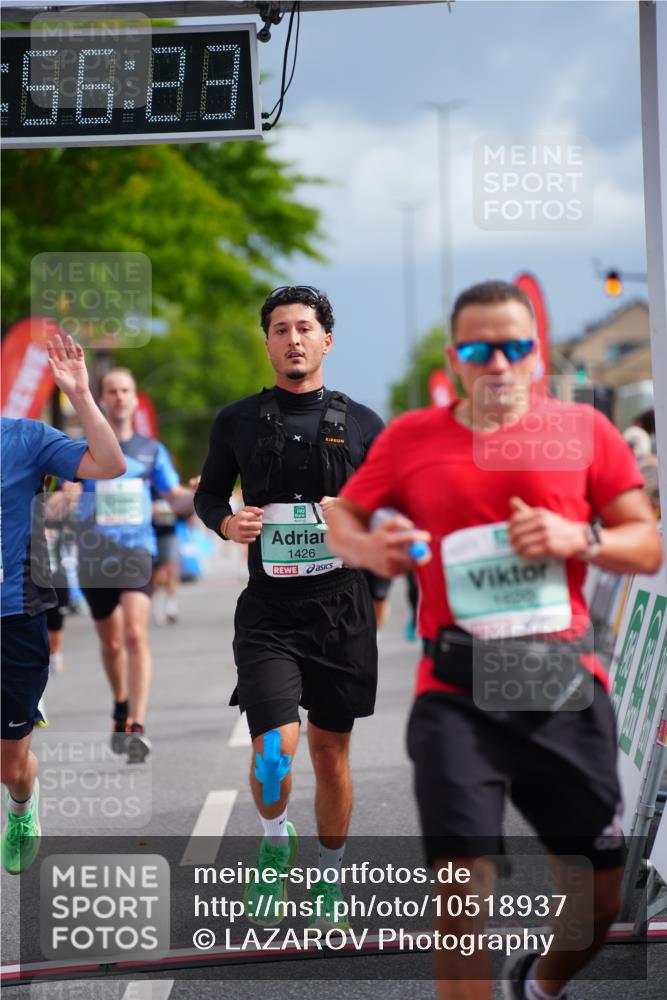 20.09.2026 - PSD Bank Halbmarathon LAZAROV Photography http://msf.ph/oto/10518937 20.09.2026 11:56:22 Ziel 1183, 1272, 1426, 1541, 1620, 2955, 3441, 3593, 3744, 3872, 3932, 3943, 4525, 4692 meine-sportfotos.de