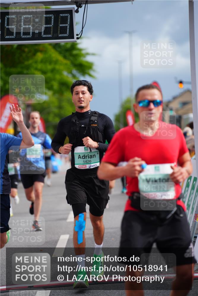 20.09.2026 - PSD Bank Halbmarathon LAZAROV Photography http://msf.ph/oto/10518941 20.09.2026 11:56:22 Ziel 1183, 1272, 1426, 1541, 1620, 2955, 3441, 3593, 3744, 3872, 3932, 3943, 4525, 4692 meine-sportfotos.de