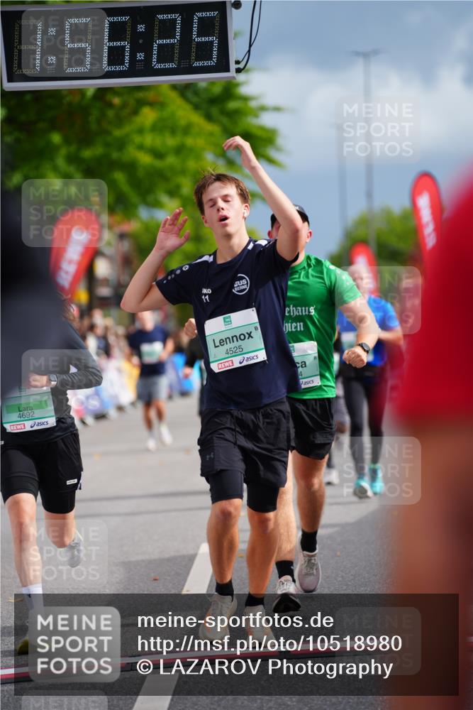 20.09.2026 - PSD Bank Halbmarathon LAZAROV Photography http://msf.ph/oto/10518980 20.09.2026 11:56:25 Ziel 1183, 1426, 1514, 1541, 1620, 1824, 2180, 2955, 3593, 3744, 3872, 3943, 4525, 4692 meine-sportfotos.de