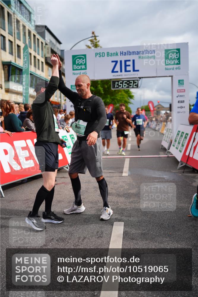 20.09.2026 - PSD Bank Halbmarathon LAZAROV Photography http://msf.ph/oto/10519065 20.09.2026 11:56:32 Ziel 1514, 1824, 1920, 2180, 2221, 2275, 2869, 2967, 3545, 3593, 3744, 4267, 4525, 4692 meine-sportfotos.de