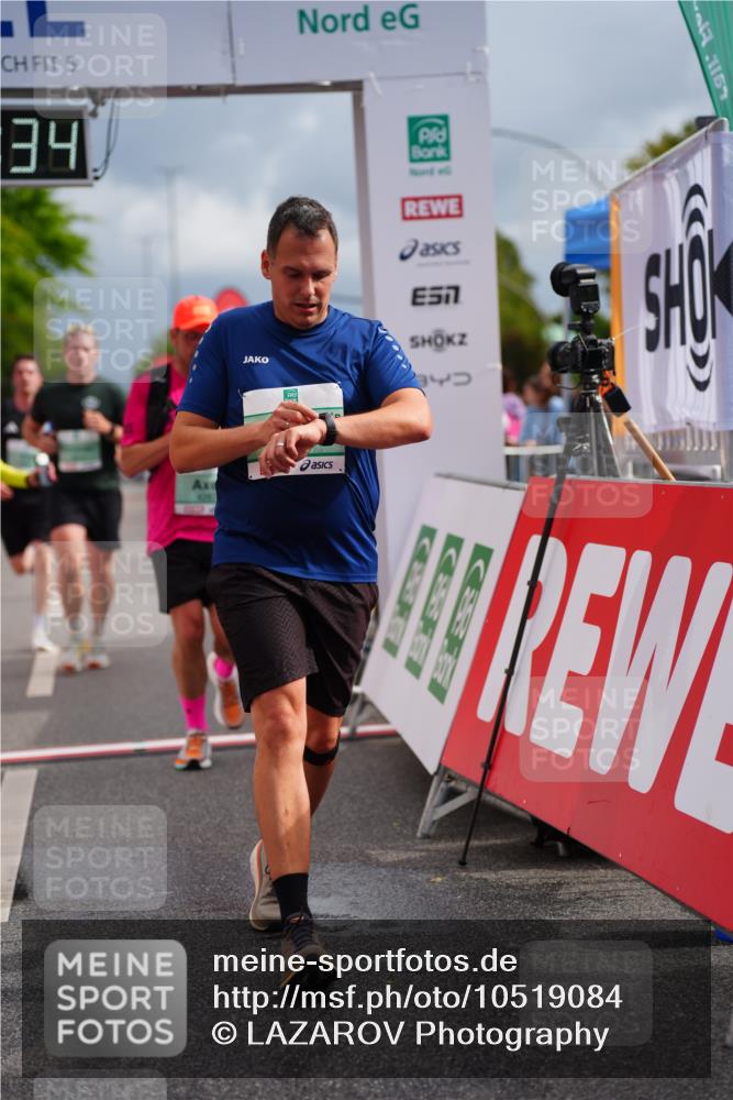 20.09.2026 - PSD Bank Halbmarathon LAZAROV Photography http://msf.ph/oto/10519084 20.09.2026 11:56:34 Ziel 1514, 1824, 1920, 2022, 2180, 2221, 2275, 2869, 2967, 3545, 4267 meine-sportfotos.de