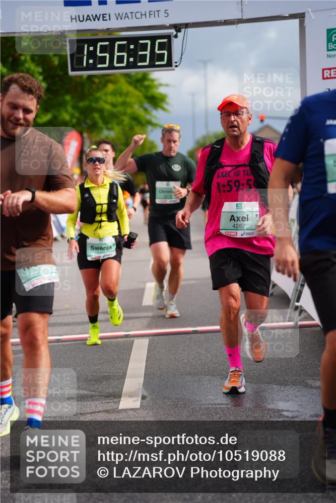20.09.2026 - PSD Bank Halbmarathon LAZAROV Photography http://msf.ph/oto/10519088 20.09.2026 11:56:35 Ziel 1514, 1824, 1920, 2022, 2180, 2221, 2275, 2869, 2967, 3545, 4097, 4267 meine-sportfotos.de