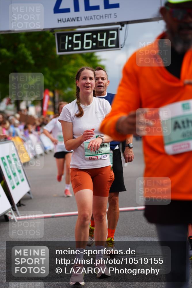 20.09.2026 - PSD Bank Halbmarathon LAZAROV Photography http://msf.ph/oto/10519155 20.09.2026 11:56:42 Ziel 1747, 1760, 2022, 2221, 2275, 2418, 2869, 3365, 4097, 4252, 4267, 4374 meine-sportfotos.de