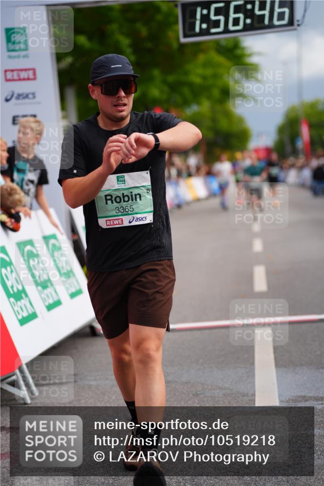 20.09.2026 - PSD Bank Halbmarathon LAZAROV Photography http://msf.ph/oto/10519218 20.09.2026 11:56:46 Ziel 1747, 1760, 2022, 2418, 3365, 4097, 4252, 4374 meine-sportfotos.de
