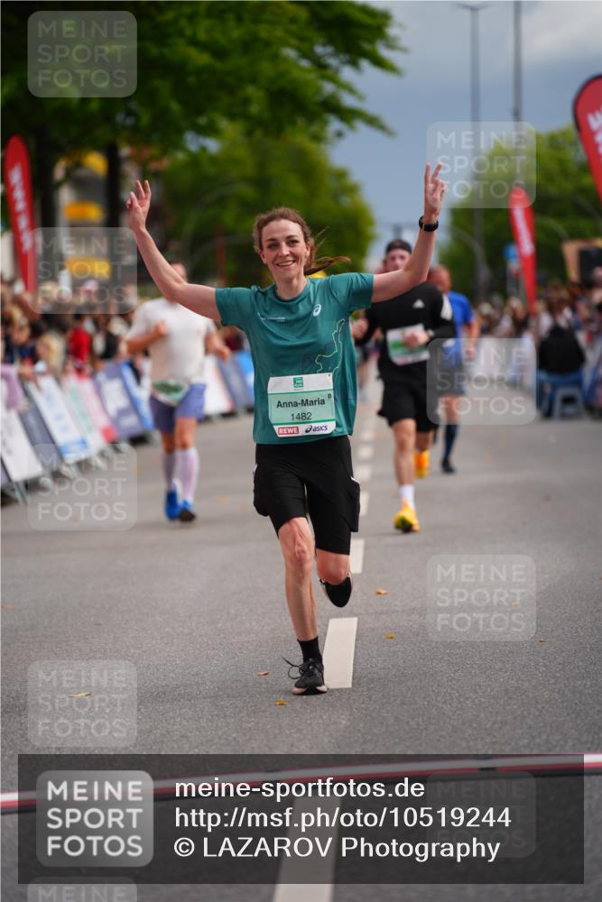 20.09.2026 - PSD Bank Halbmarathon LAZAROV Photography http://msf.ph/oto/10519244 20.09.2026 11:56:50 Ziel 1482, 1760, 1903, 2416, 3365, 4374, 4734 meine-sportfotos.de