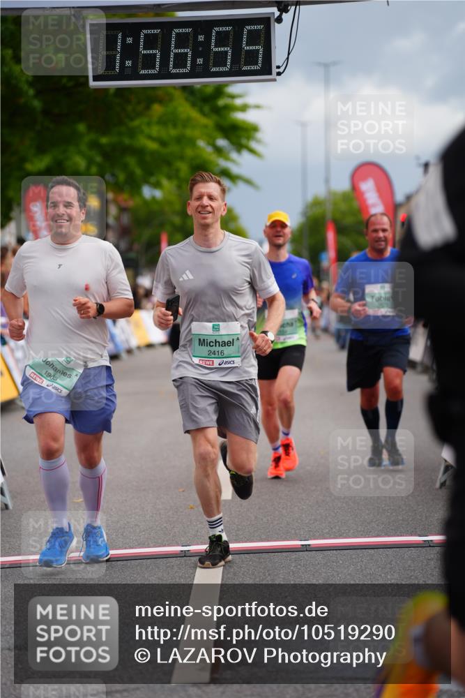 20.09.2026 - PSD Bank Halbmarathon LAZAROV Photography http://msf.ph/oto/10519290 20.09.2026 11:56:54 Ziel 1482, 1554, 1903, 2416, 3822, 4734 meine-sportfotos.de