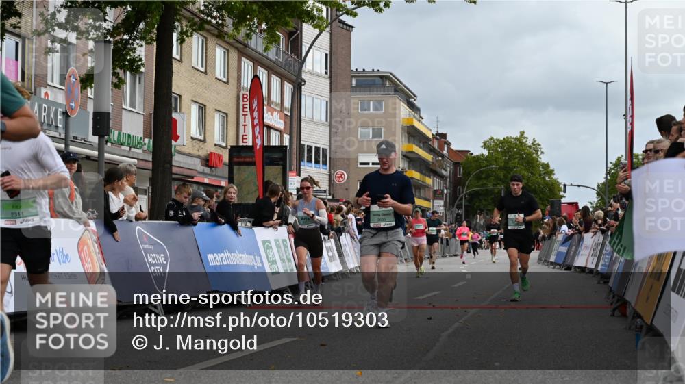 20.09.2026 - PSD Bank Halbmarathon J. Mangold http://msf.ph/oto/10519303 20.09.2026 11:48:32 Ziel 1464, 2311, 2552, 2571, 3298, 3635, 3761 meine-sportfotos.de
