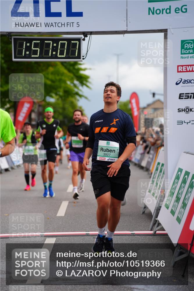 20.09.2026 - PSD Bank Halbmarathon LAZAROV Photography http://msf.ph/oto/10519366 20.09.2026 11:57:06 Ziel 2079, 2354, 3079, 3442, 3784, 3927, 3967, 4671, 4752, 4753 meine-sportfotos.de