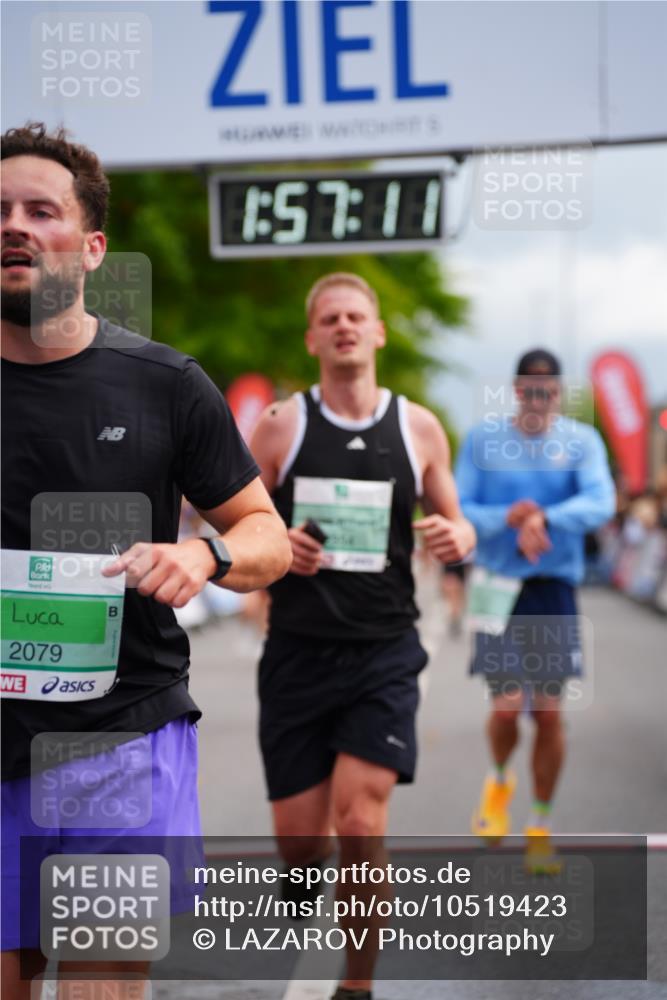 20.09.2026 - PSD Bank Halbmarathon LAZAROV Photography http://msf.ph/oto/10519423 20.09.2026 11:57:10 Ziel 1700, 2079, 2104, 2354, 3079, 3442, 3784, 3927, 4671, 4752, 4753 meine-sportfotos.de