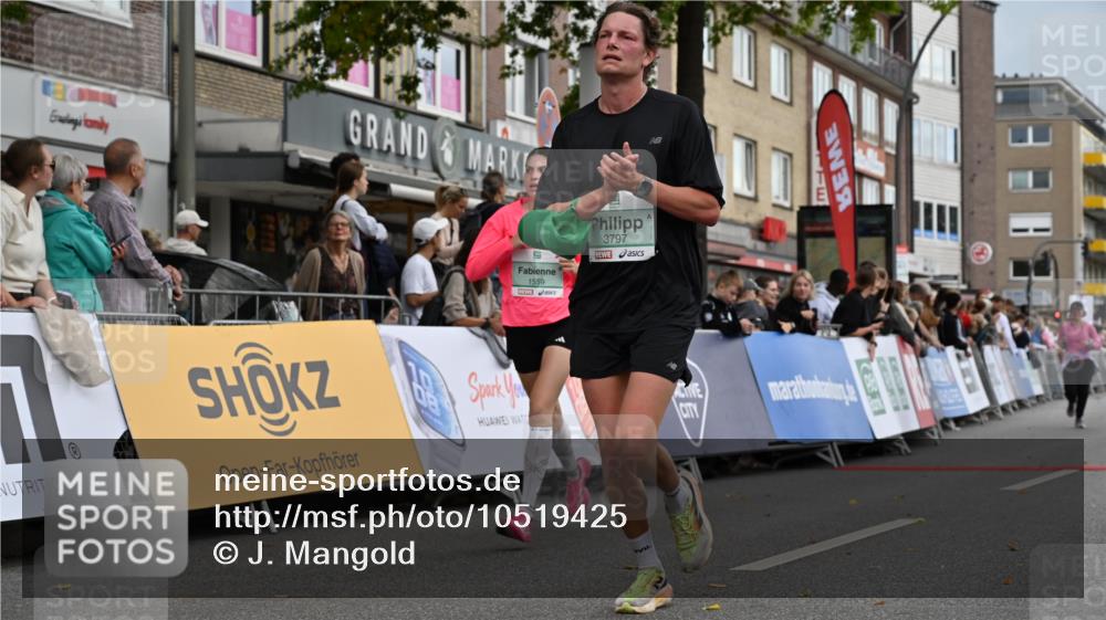 20.09.2026 - PSD Bank Halbmarathon J. Mangold http://msf.ph/oto/10519425 20.09.2026 11:48:45 Ziel 1464, 1559, 3797, 4627 meine-sportfotos.de