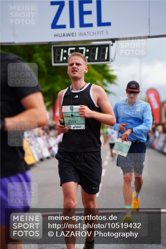 20.09.2026 - PSD Bank Halbmarathon LAZAROV Photography http://msf.ph/oto/10519432 20.09.2026 11:57:10 Ziel 1700, 2079, 2104, 2354, 3079, 3442, 3784, 3927, 4671, 4752, 4753 meine-sportfotos.de