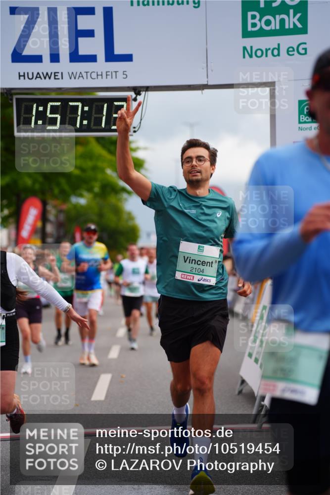 20.09.2026 - PSD Bank Halbmarathon LAZAROV Photography http://msf.ph/oto/10519454 20.09.2026 11:57:13 Ziel 1249, 1685, 1700, 1986, 2079, 2104, 2354, 3079, 3442, 3784, 3927, 4302, 4464, 4671, 4752, 4753 meine-sportfotos.de