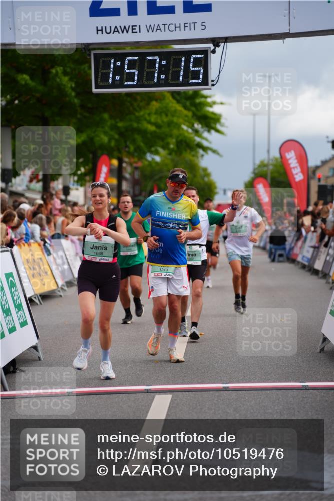 20.09.2026 - PSD Bank Halbmarathon LAZAROV Photography http://msf.ph/oto/10519476 20.09.2026 11:57:14 Ziel 1249, 1685, 1700, 1986, 2079, 2104, 2354, 3079, 3784, 3927, 4302, 4464, 4671, 4752, 4753 meine-sportfotos.de