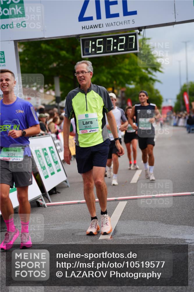 20.09.2026 - PSD Bank Halbmarathon LAZAROV Photography http://msf.ph/oto/10519577 20.09.2026 11:57:27 Ziel 1019, 1092, 1263, 1791, 2421, 2480, 3640, 3645, 4295, 4531, 4724 meine-sportfotos.de
