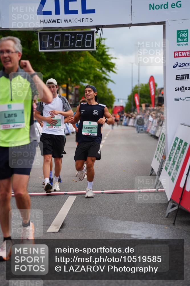 20.09.2026 - PSD Bank Halbmarathon LAZAROV Photography http://msf.ph/oto/10519585 20.09.2026 11:57:28 Ziel 1019, 1092, 1263, 1791, 2421, 2480, 3645, 4295, 4531, 4724 meine-sportfotos.de