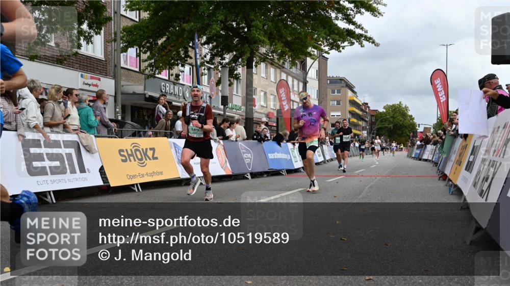 20.09.2026 - PSD Bank Halbmarathon J. Mangold http://msf.ph/oto/10519589 20.09.2026 11:49:09 Ziel 1224, 1233, 1577, 2420, 3750, 4150, 4154, 4208, 4685, 4686 meine-sportfotos.de