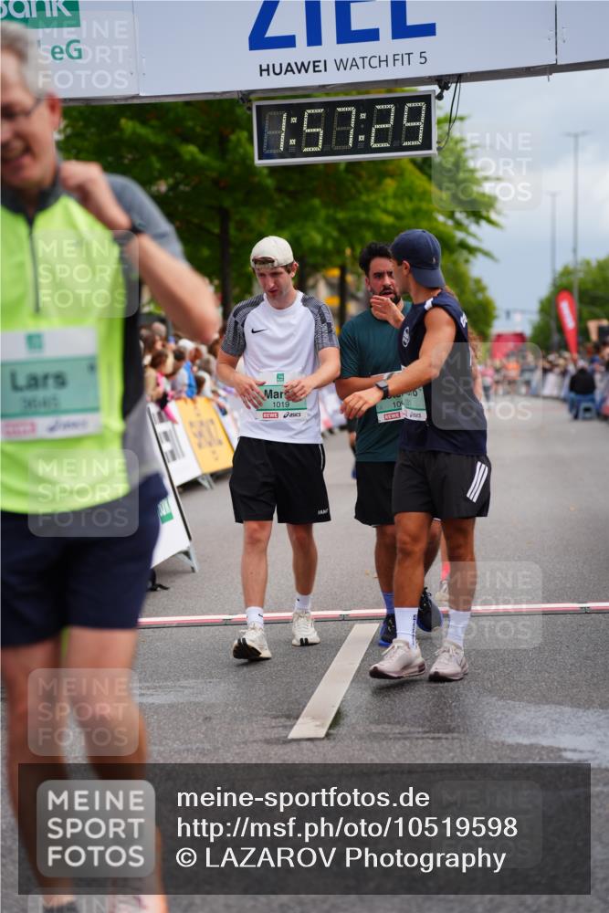 20.09.2026 - PSD Bank Halbmarathon LAZAROV Photography http://msf.ph/oto/10519598 20.09.2026 11:57:29 Ziel 1019, 1092, 1332, 1791, 2421, 2480, 3645, 4295, 4531, 4724 meine-sportfotos.de