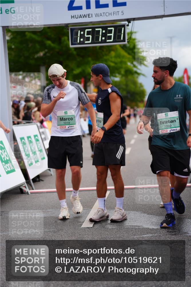 20.09.2026 - PSD Bank Halbmarathon LAZAROV Photography http://msf.ph/oto/10519621 20.09.2026 11:57:30 Ziel 1019, 1092, 1332, 1791, 3029, 3645, 4295, 4531, 4724 meine-sportfotos.de