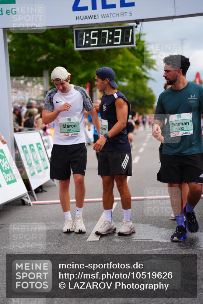 20.09.2026 - PSD Bank Halbmarathon LAZAROV Photography http://msf.ph/oto/10519626 20.09.2026 11:57:30 Ziel 1019, 1092, 1332, 1791, 3029, 3645, 4295, 4531, 4724 meine-sportfotos.de