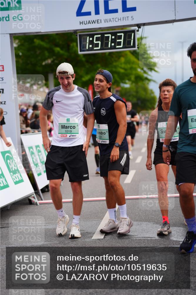 20.09.2026 - PSD Bank Halbmarathon LAZAROV Photography http://msf.ph/oto/10519635 20.09.2026 11:57:31 Ziel 1019, 1092, 1332, 1791, 3029, 3645, 4295, 4531, 4724 meine-sportfotos.de