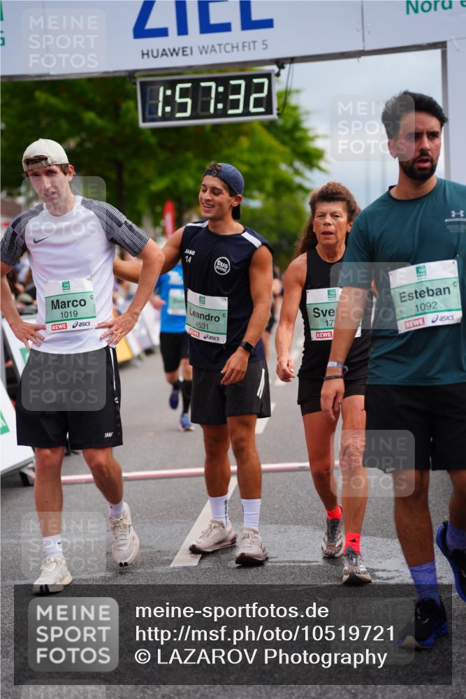 20.09.2026 - PSD Bank Halbmarathon LAZAROV Photography http://msf.ph/oto/10519721 20.09.2026 11:57:31 Ziel 1019, 1092, 1332, 1791, 3029, 3645, 4295, 4531, 4724 meine-sportfotos.de