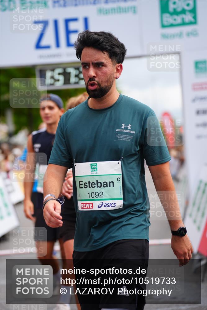 20.09.2026 - PSD Bank Halbmarathon LAZAROV Photography http://msf.ph/oto/10519733 20.09.2026 11:57:33 Ziel 1019, 1092, 1332, 1791, 3008, 3029, 3645, 4295, 4531, 4724 meine-sportfotos.de