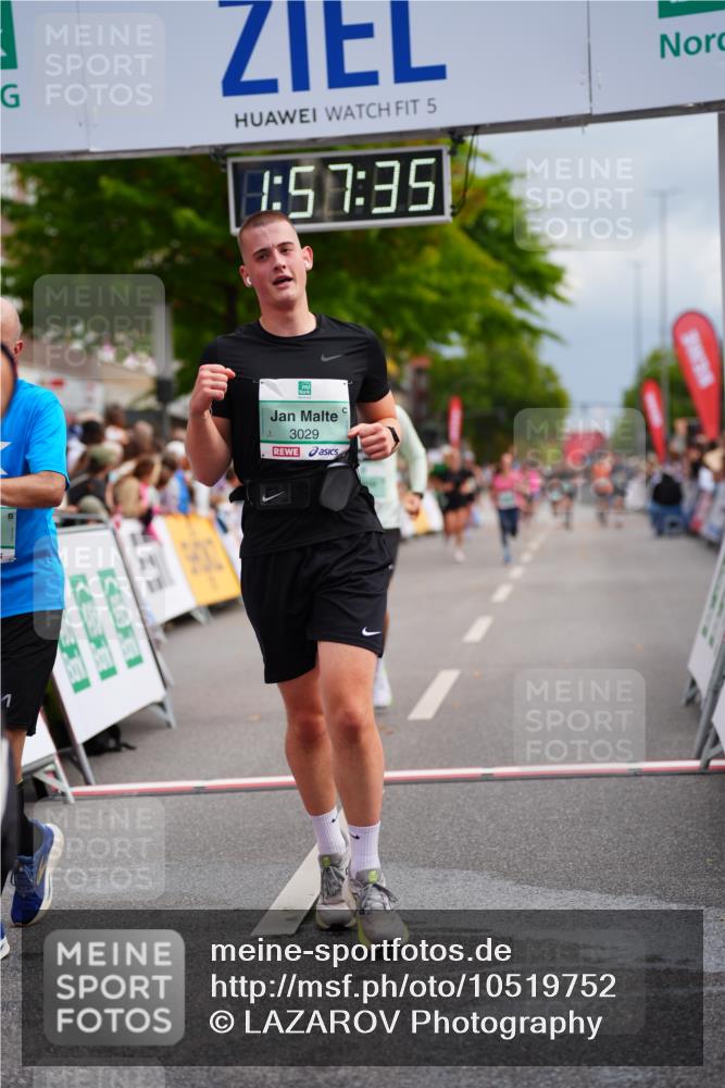 20.09.2026 - PSD Bank Halbmarathon LAZAROV Photography http://msf.ph/oto/10519752 20.09.2026 11:57:35 Ziel 1019, 1092, 1332, 1791, 3008, 3029, 4295, 4531 meine-sportfotos.de