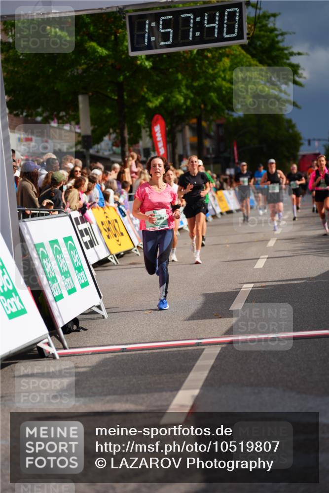 20.09.2026 - PSD Bank Halbmarathon LAZAROV Photography http://msf.ph/oto/10519807 20.09.2026 11:57:39 Ziel 1332, 2148, 3008, 3029, 3256, 3260, 4489 meine-sportfotos.de