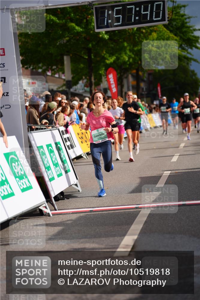 20.09.2026 - PSD Bank Halbmarathon LAZAROV Photography http://msf.ph/oto/10519818 20.09.2026 11:57:40 Ziel 1332, 1761, 2148, 3008, 3029, 3256, 3260, 4489 meine-sportfotos.de