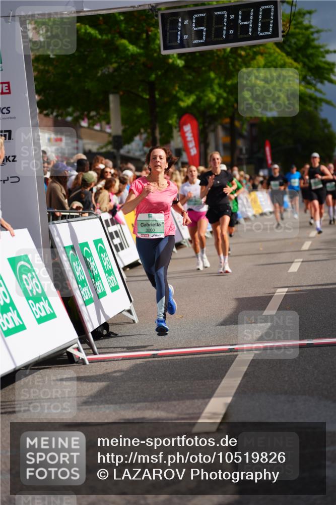 20.09.2026 - PSD Bank Halbmarathon LAZAROV Photography http://msf.ph/oto/10519826 20.09.2026 11:57:40 Ziel 1332, 1761, 2148, 3008, 3029, 3256, 3260, 4489 meine-sportfotos.de