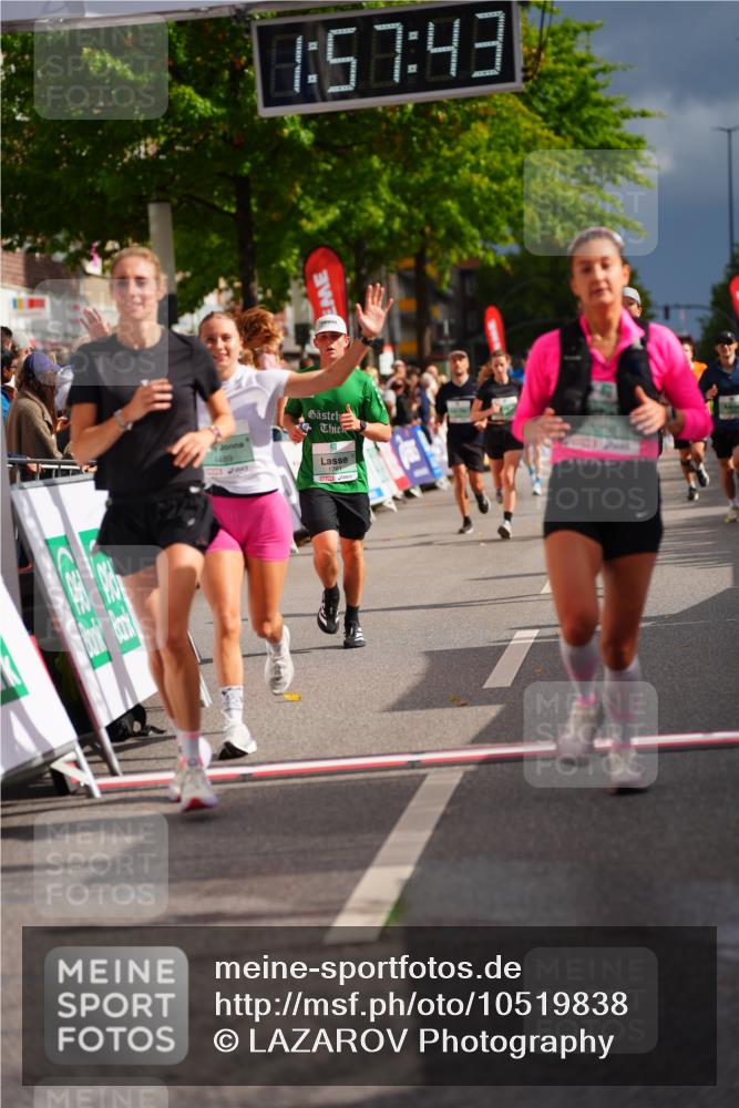 20.09.2026 - PSD Bank Halbmarathon LAZAROV Photography http://msf.ph/oto/10519838 20.09.2026 11:57:43 Ziel 1761, 2052, 2148, 2253, 2540, 3008, 3256, 3260, 3374, 4489 meine-sportfotos.de