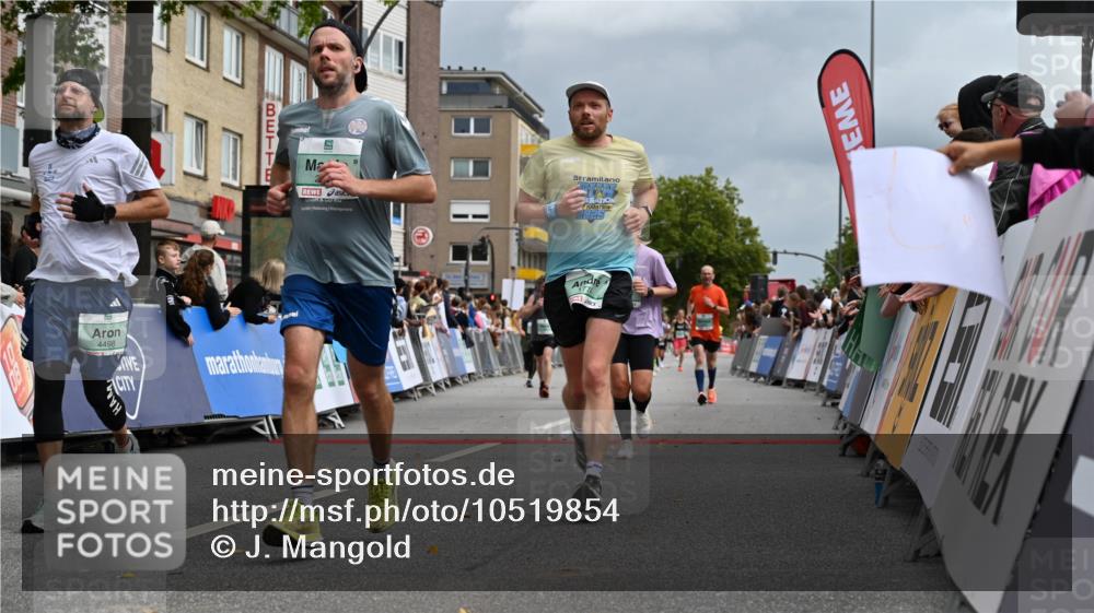 20.09.2026 - PSD Bank Halbmarathon J. Mangold http://msf.ph/oto/10519854 20.09.2026 11:49:58 Ziel 1048, 1236, 1241, 1537, 1604, 1774, 1814, 1983, 2890, 3083, 3382, 4498, 4605 meine-sportfotos.de
