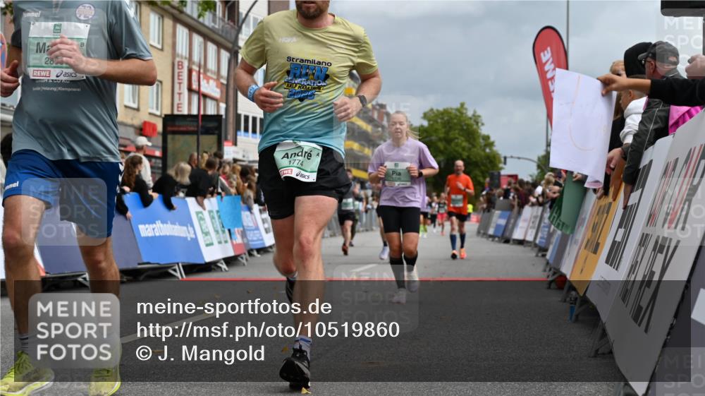 20.09.2026 - PSD Bank Halbmarathon J. Mangold http://msf.ph/oto/10519860 20.09.2026 11:49:59 Ziel 1048, 1236, 1241, 1537, 1604, 1774, 1814, 1983, 2890, 3083, 3382, 4498, 4605 meine-sportfotos.de