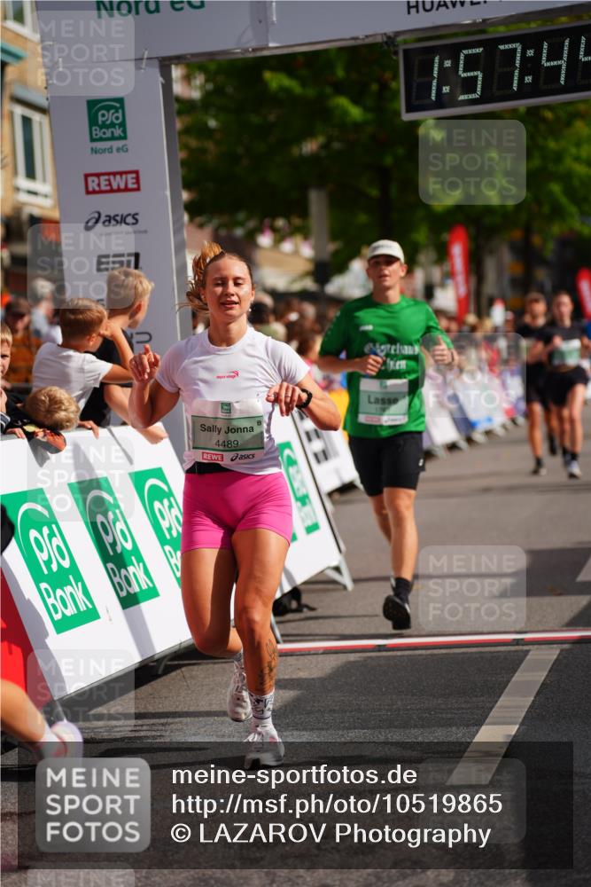 20.09.2026 - PSD Bank Halbmarathon LAZAROV Photography http://msf.ph/oto/10519865 20.09.2026 11:57:44 Ziel 1761, 2052, 2092, 2148, 2253, 2540, 3008, 3256, 3260, 3374, 4489 meine-sportfotos.de